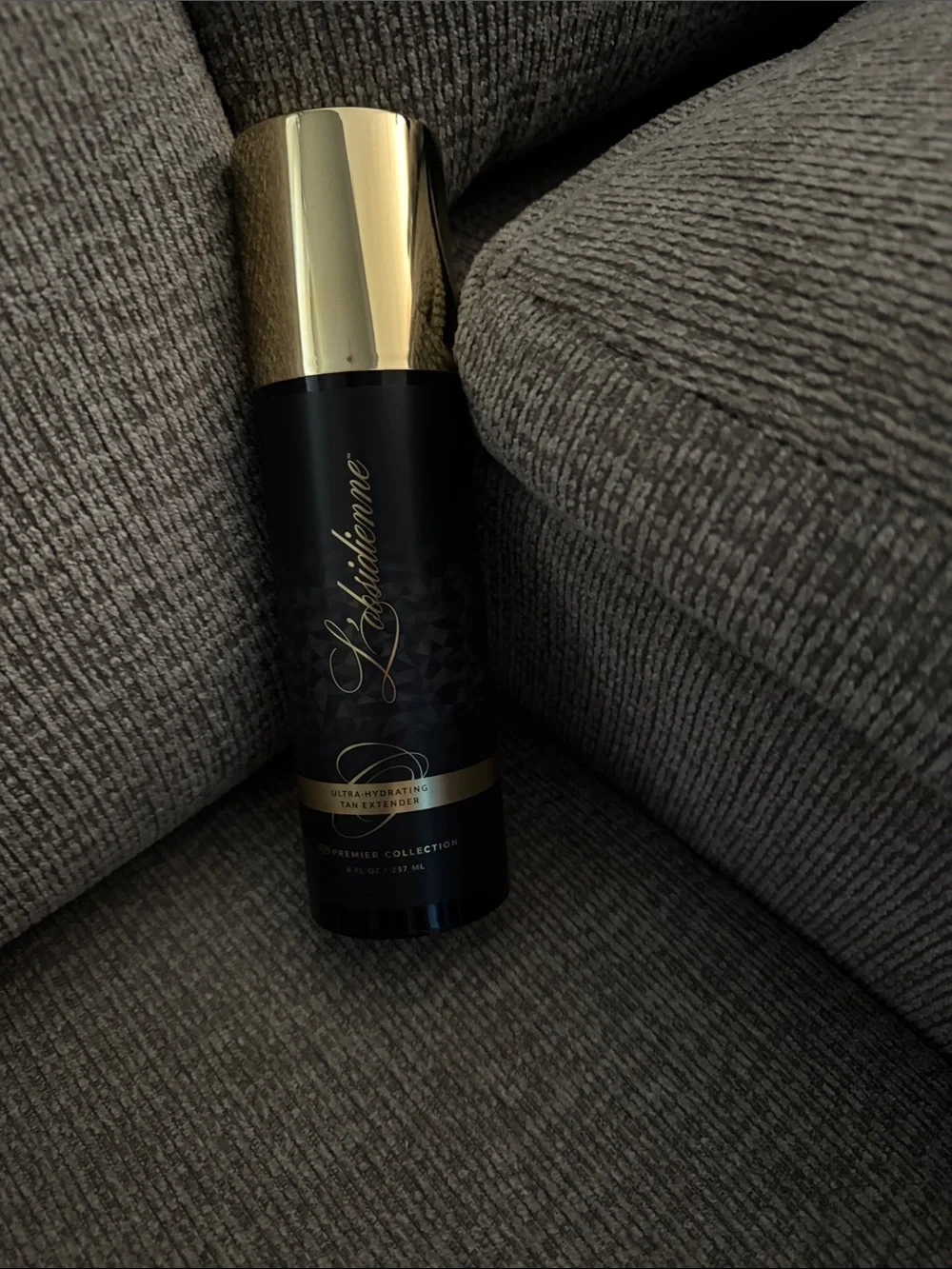 Ultra Hydrating Tan Extender - Black & Gold Bottle